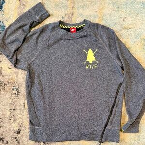 Nike Therma - Fit Crew Sweatshirt | M Large | Neon Tree Graphic | Hidden Pocket